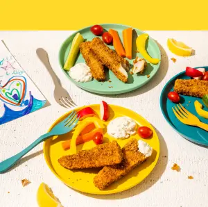 Bâtonnets de poisson maison et sauce tartare crémeuse : la recette facile