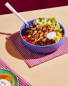 Bol-repas Façon Tex-Mex au Poulet : Saveurs et Équilibre dans l'Assiette