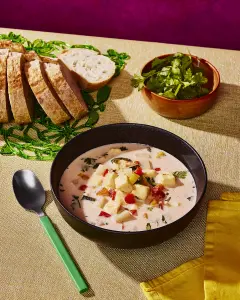 Chaudrée de fromage du Sonora : la soupe mexicaine fondante aux poivrons grillés