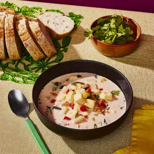 Chaudrée de fromage du Sonora : la soupe mexicaine fondante aux poivrons grillés