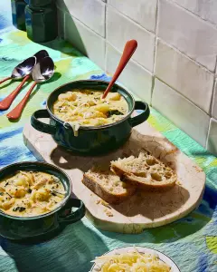 Crème de poulet aux gnocchis : soupe onctueuse prête en 40 minutes