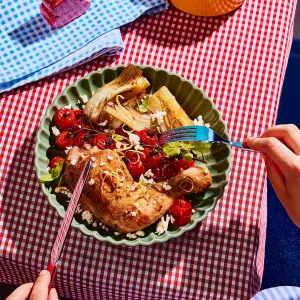 Cuisses de poulet, fenouil et tomates au feta