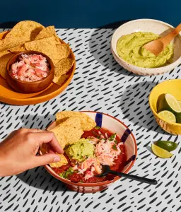 Gaspacho au Crabe et Guacamole : La Recette Fraîcheur Express de l'Été
