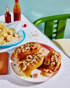 Guédilles aux crevettes : la recette facile au beurre aromatisé