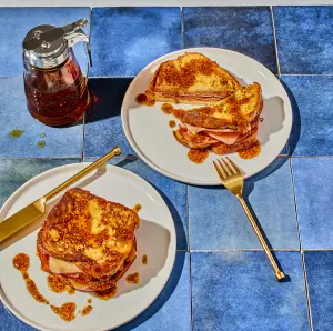 Le Sandwich Pain Doré Louis-d'Or : Un Brunch Gourmand Inoubliable