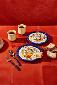 Œufs Turcs au Yogourt Épicé : La Recette Authentique et Facile