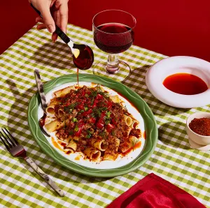 Pâtes à l'agneau et au yogourt à la turque