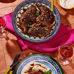 Poulet au sumac, sauce au yogourt et tahini