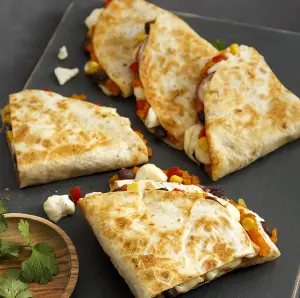 Quesadillas aux Haricots et Patate Douce : Un Repas Végétarien Gourmand