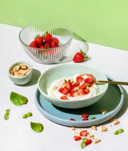 Ricotta Maison Facile et Brunoise de Fruits: Un Dessert Frais et Léger