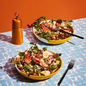 Salade Cobb au Homard et Fromage : Une Recette Fraîche et Élégante