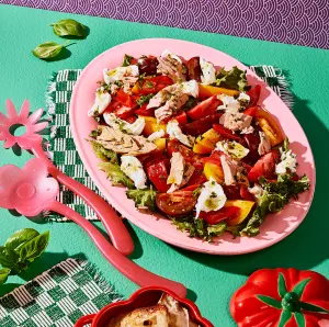 Salade-repas façon caprese au thon : fraîcheur et protéines en 20 minutes