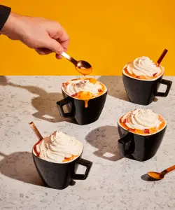 Soupe de Homard Crémeuse au Cognac : Un Plat Raffiné pour Égayer Vos Tables