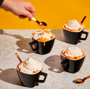 Soupe de Homard Crémeuse au Cognac : Un Plat Raffiné pour Égayer Vos Tables